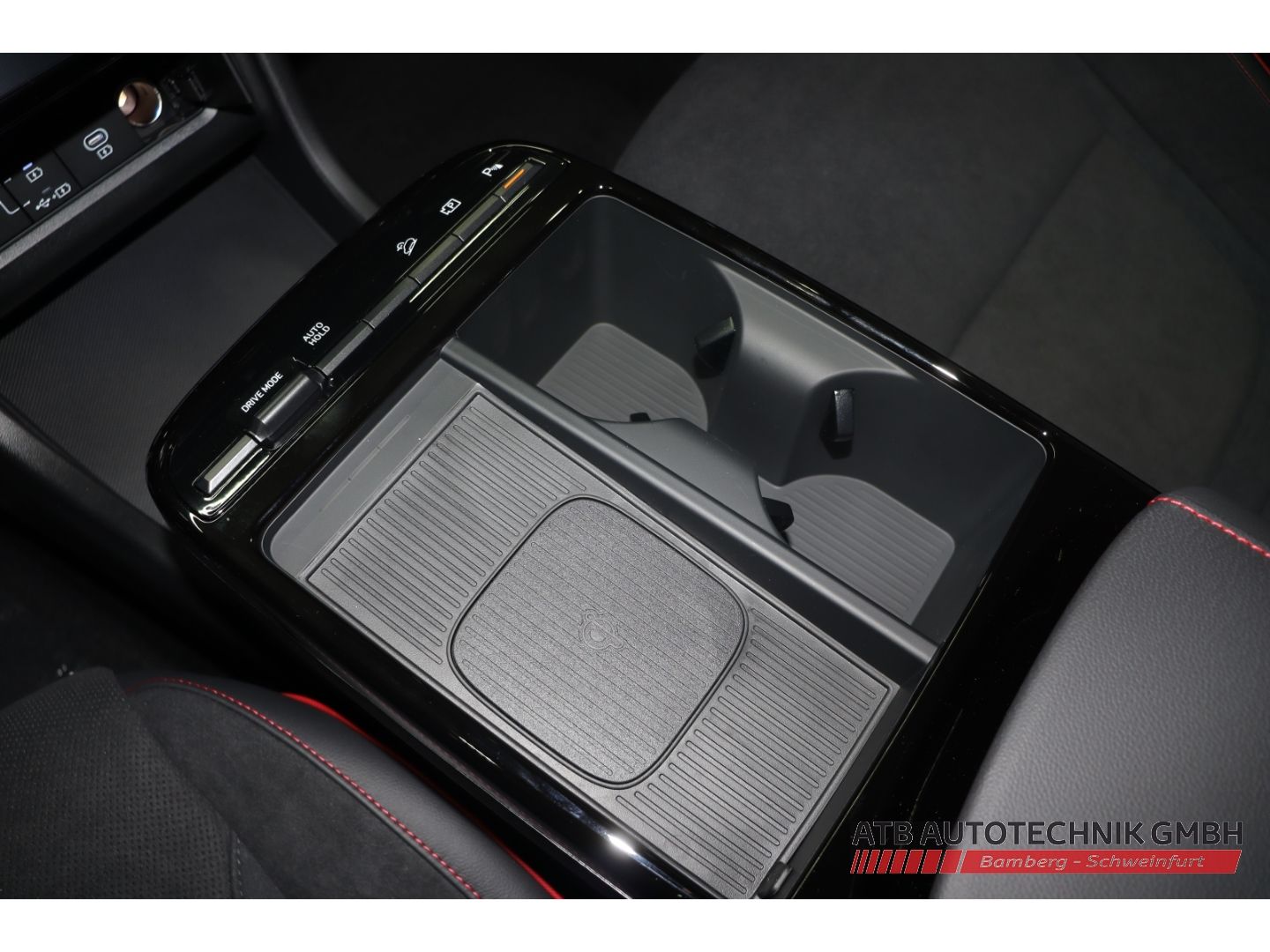 Fahrzeugabbildung Hyundai Tucson N-Line Hybrid MY27 1.6 T-GDi 239 PS 6-AT