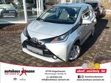 Toyota Aygo x-play touch * Kamera * Tempomat * - silberne Toyota Aygo (X)