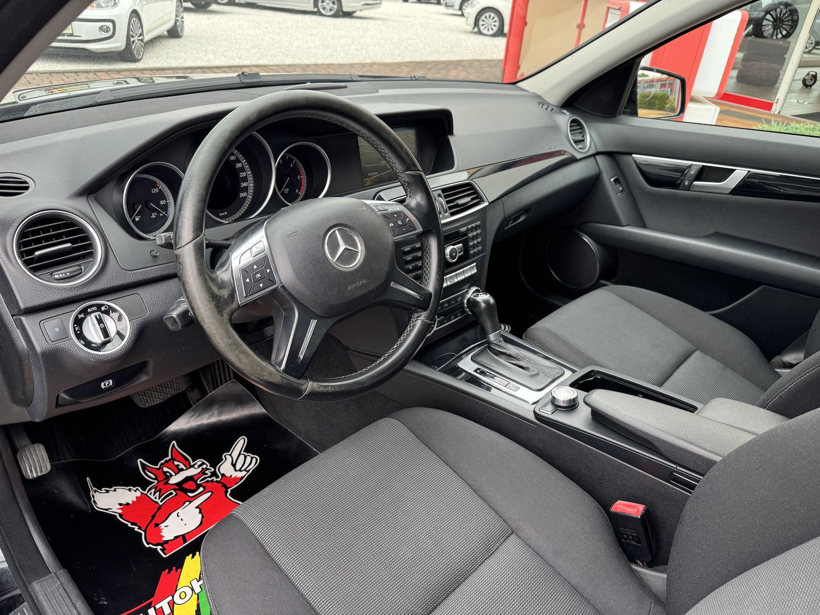 Fahrzeugabbildung Mercedes-Benz C 220 CDI T Autom. /Xenon/Navi/Tempo/AHK/