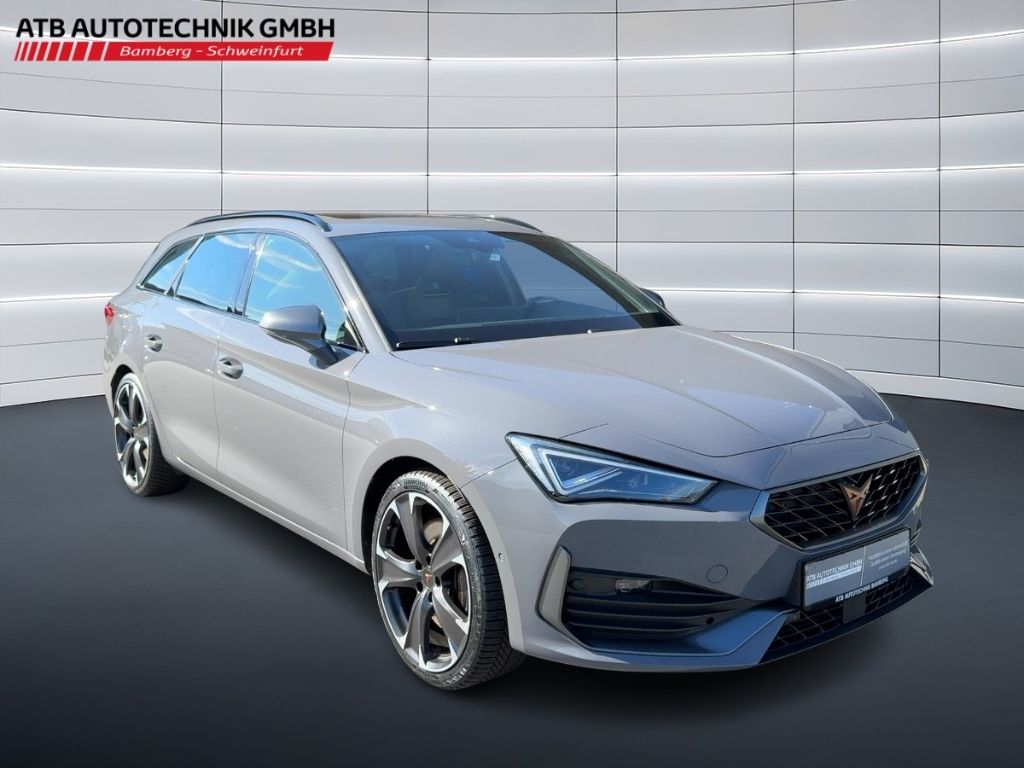 Fahrzeugabbildung CUPRA Leon VZ e-Hybrid, Allwetter, Panoramadach, Navi,