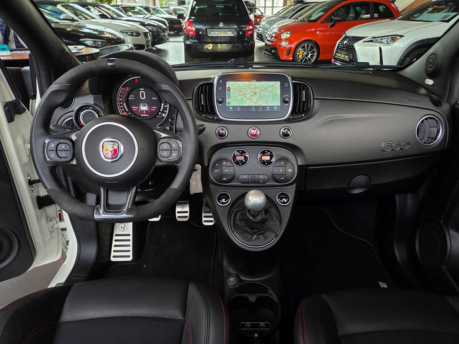 Fahrzeugabbildung Abarth 595 C Esseesse Beats XENON NAVI ALU