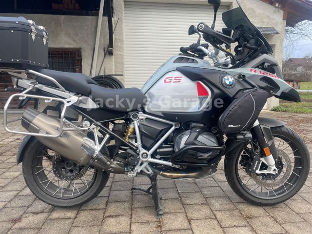 BMW R1250GS ADV Koffer Akrapovice