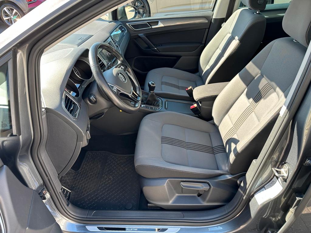 Volkswagen Golf Sportsvan