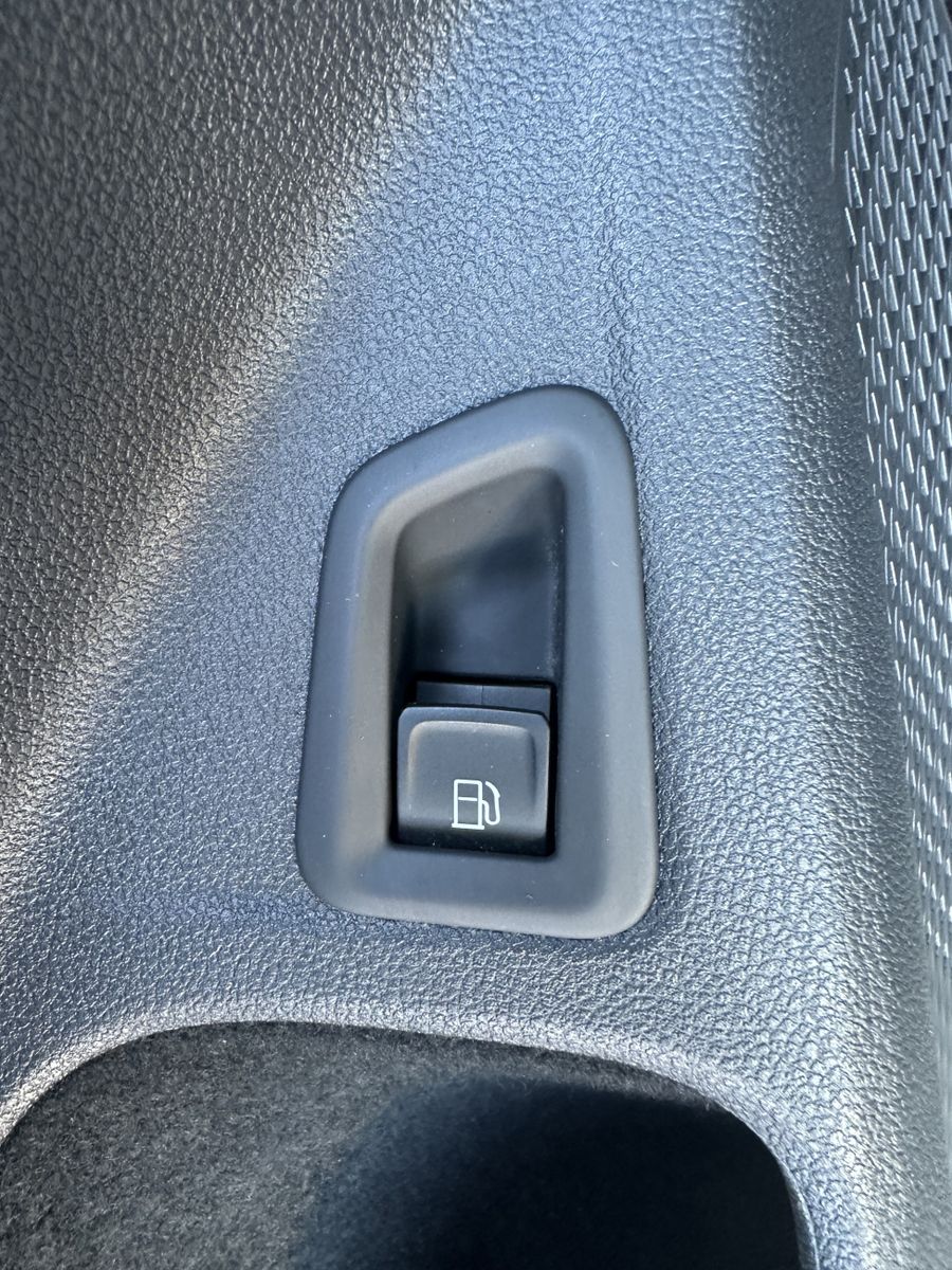 Fahrzeugabbildung Volkswagen Golf VIII GTE eHybrid NAV+LED+HEAD-UP+CARPLAY+VC