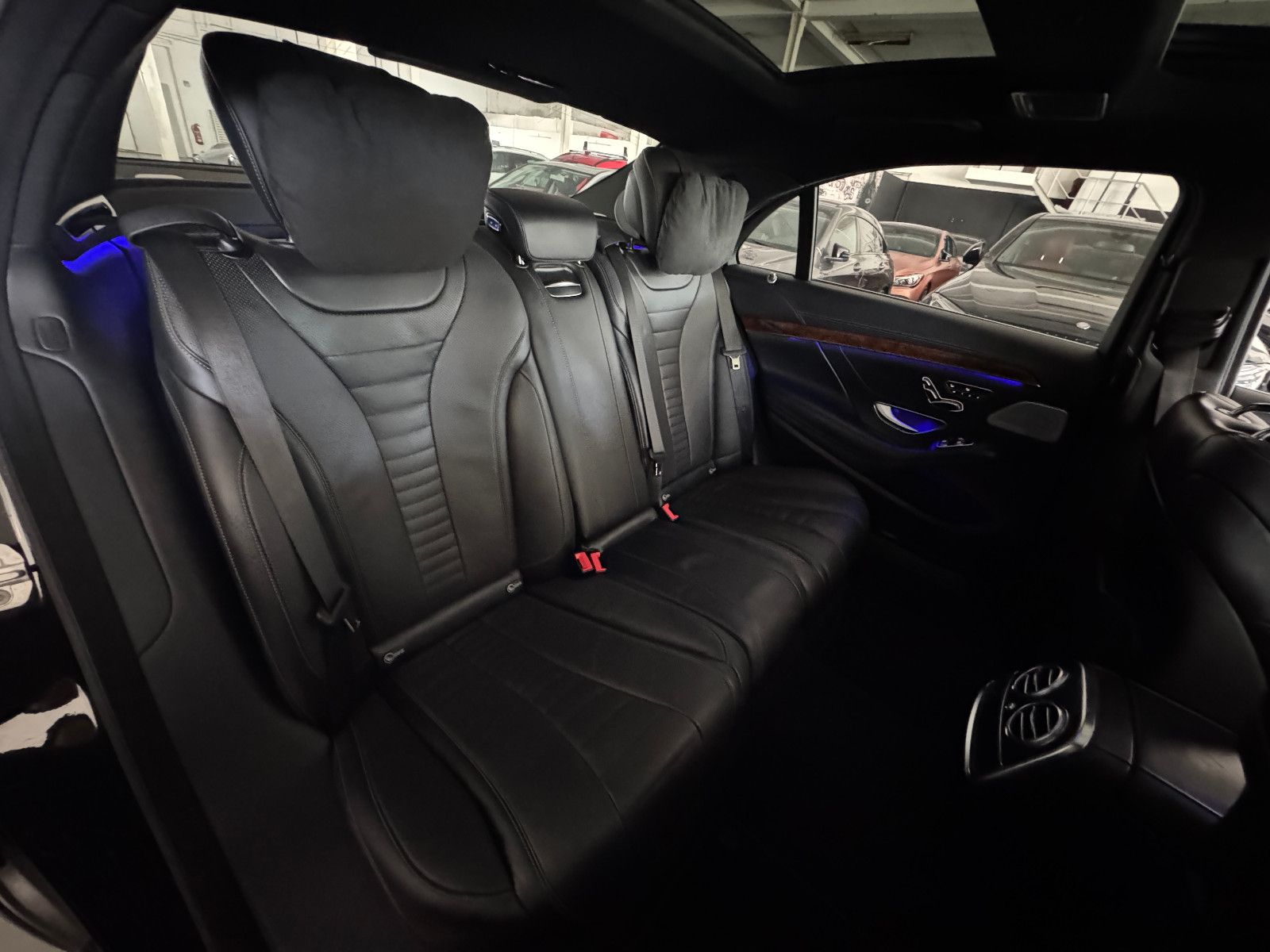 Fahrzeugabbildung Mercedes-Benz S 500 4MATIC LANG PANORAMA BURMESTER 4XSITZKLIMA
