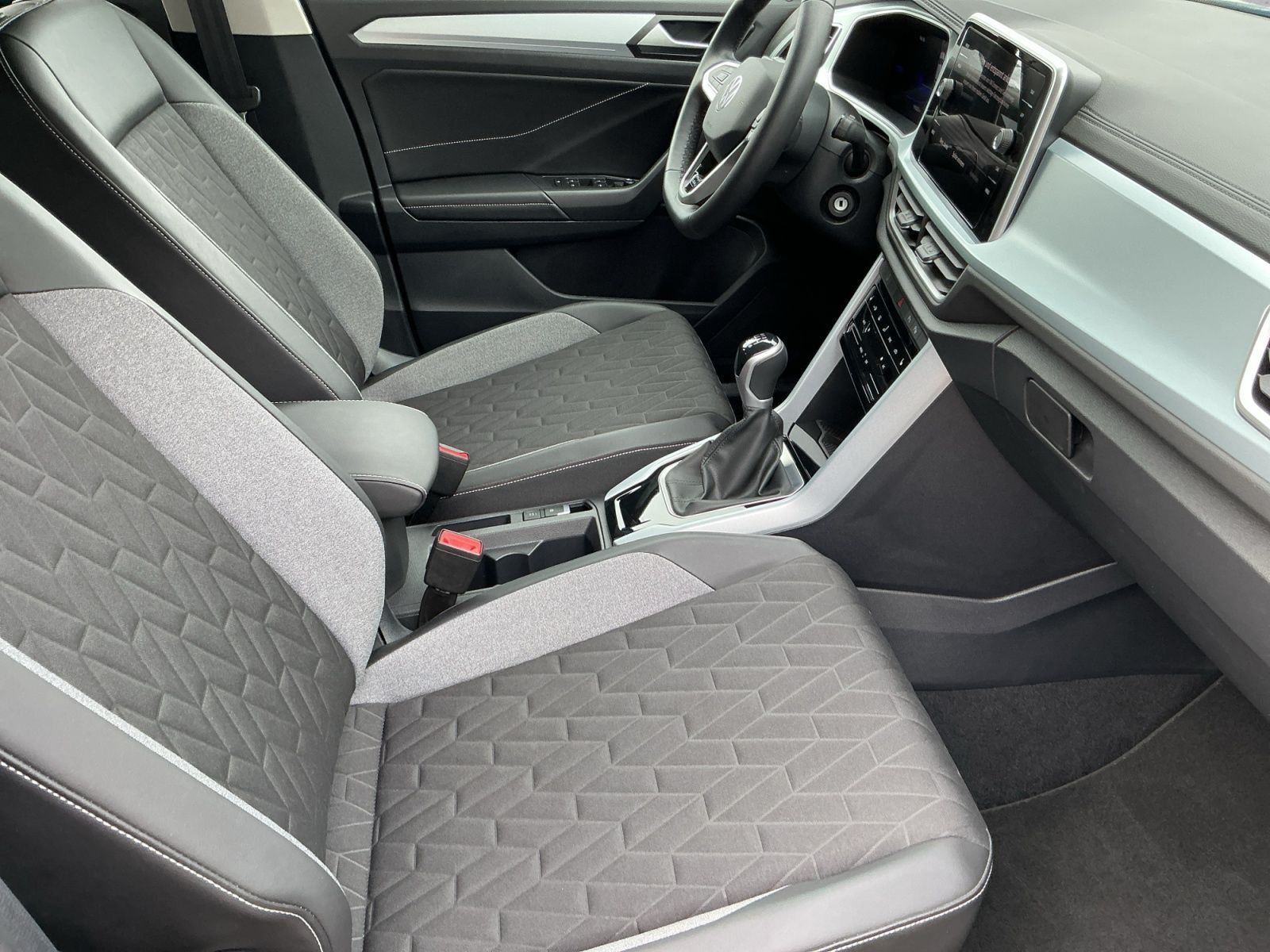 Volkswagen T-Roc - Bild 13