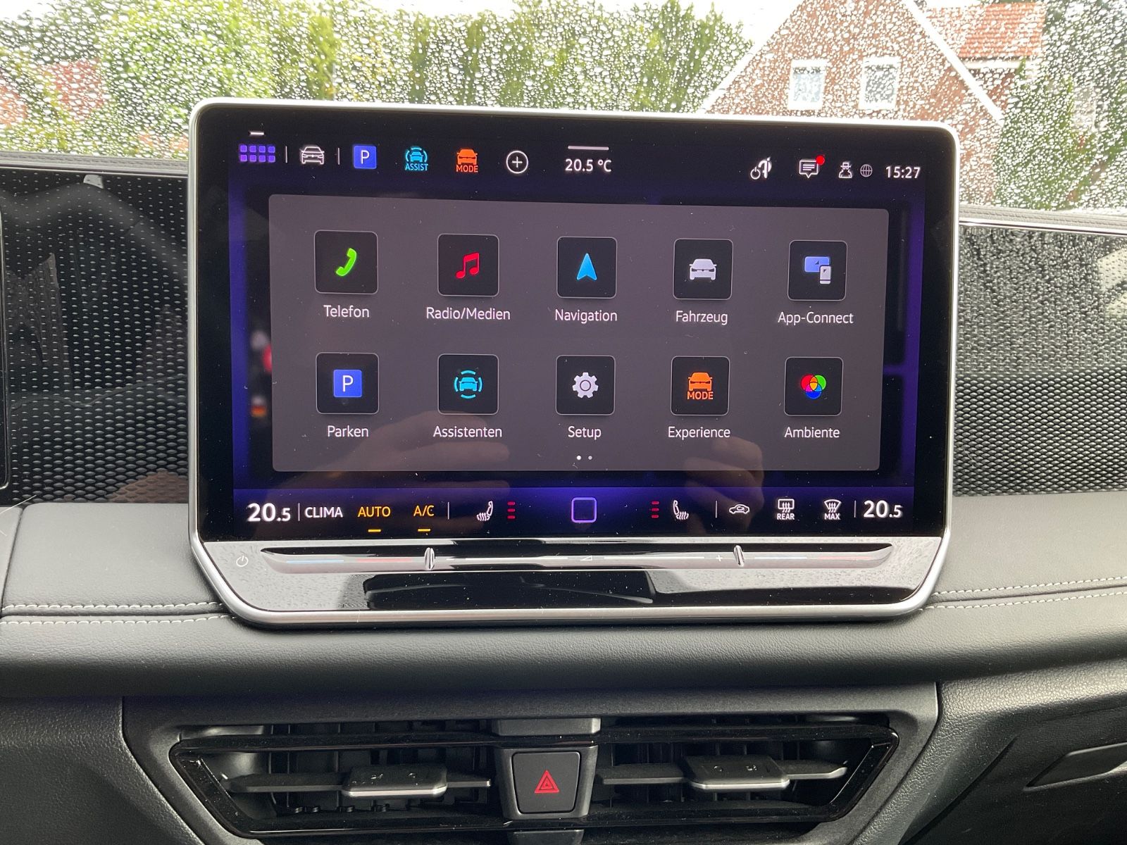Fahrzeugabbildung Volkswagen Tiguan 1.5 eTSI DSG GOAL,AHK,Kamera,Navi,ACC,IQL