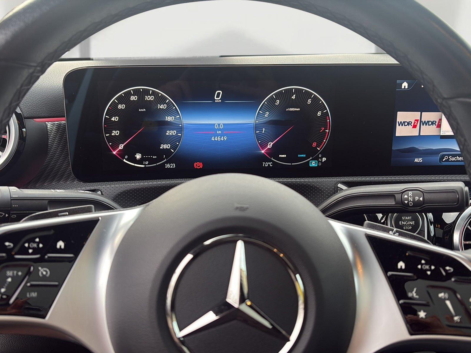 Mercedes-Benz A-Class Lim. Progressive 4M PANO RFK AHK MULTIBEAM, миниатюра 19