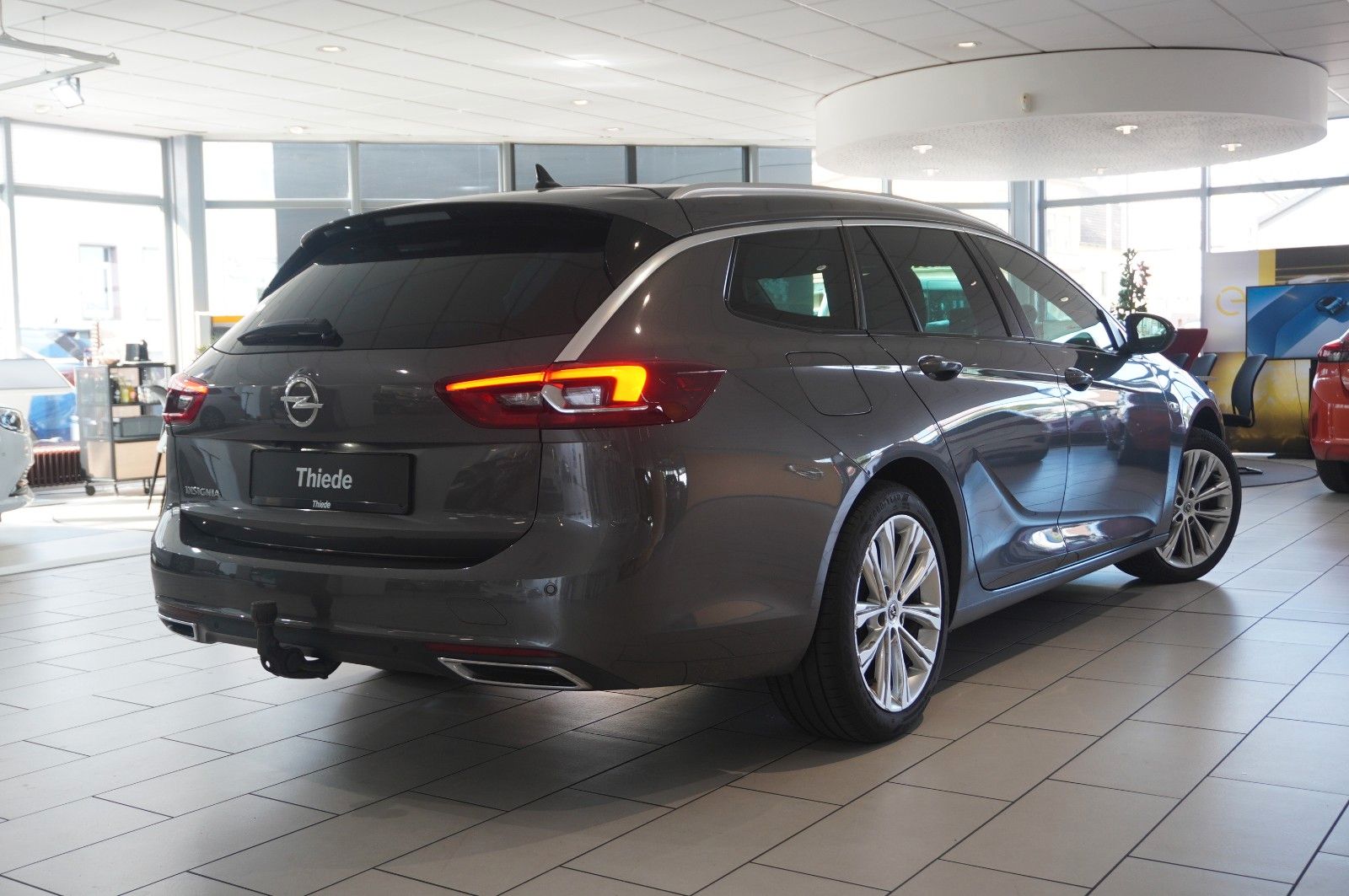 Fahrzeugabbildung Opel Insignia B ST 2.0D BUSINESS NAVI/LED/KAMERA/AHK