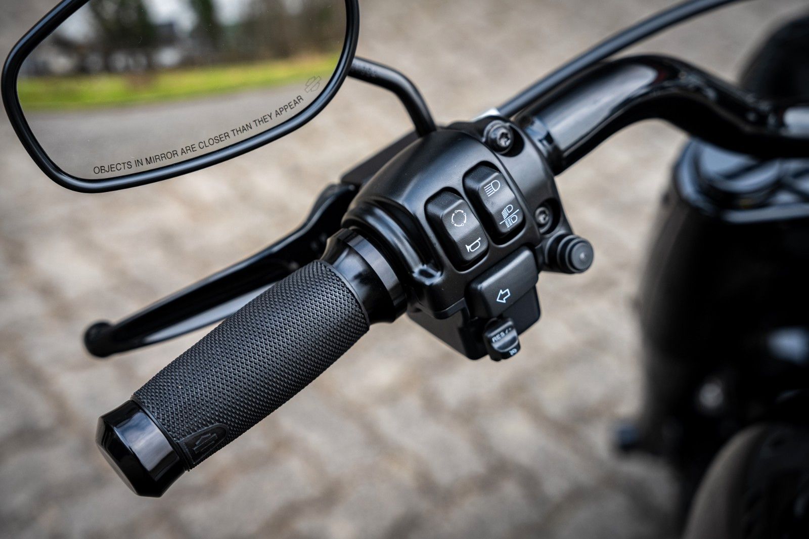 Fahrzeugabbildung Harley-Davidson ALL DARK FAT BOY FLFBS 114 MY24 -JEKILL&HYDE-