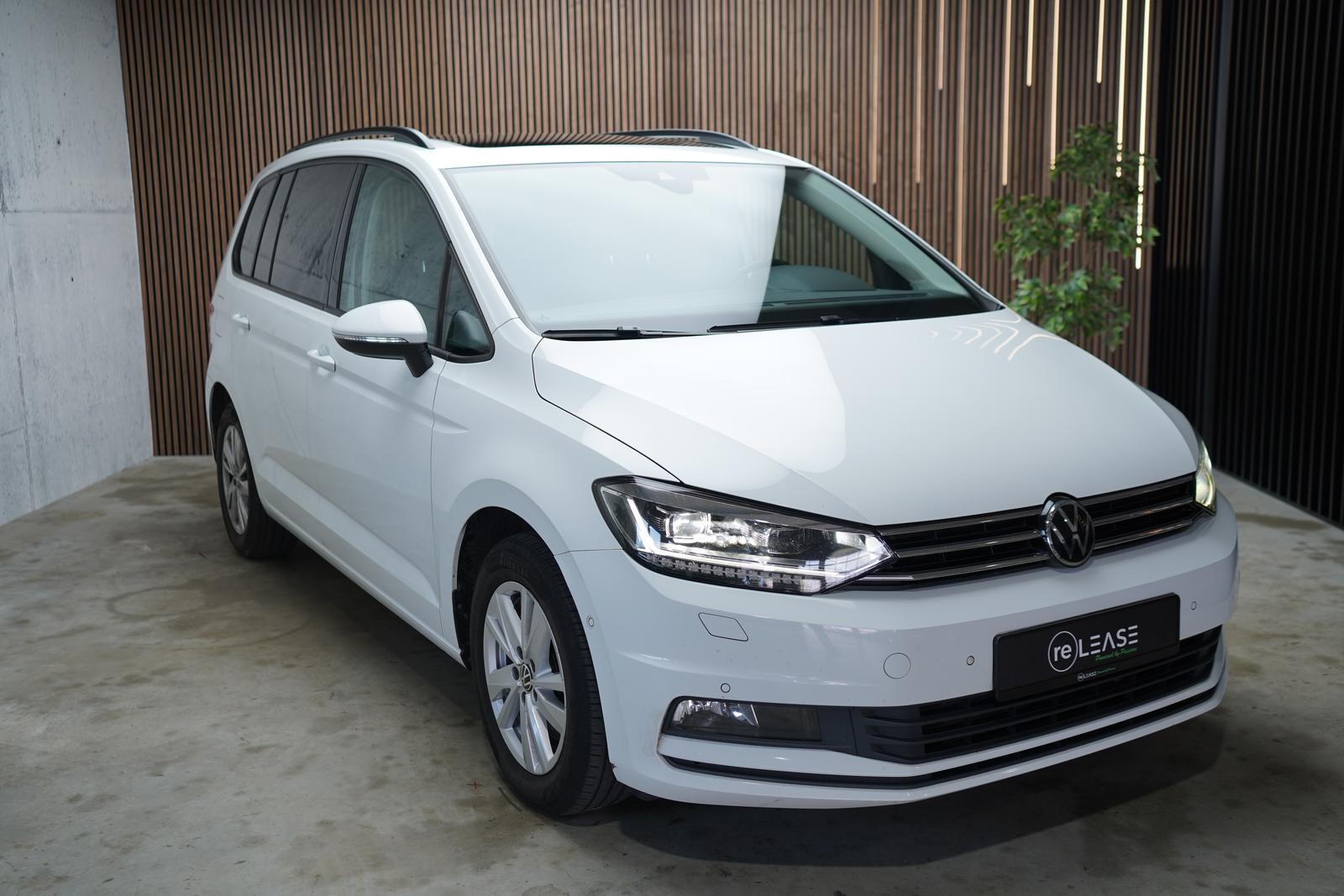 Volkswagen Touran 2.0 TDI | LED | Pano | StndHZ | AHK | Kam