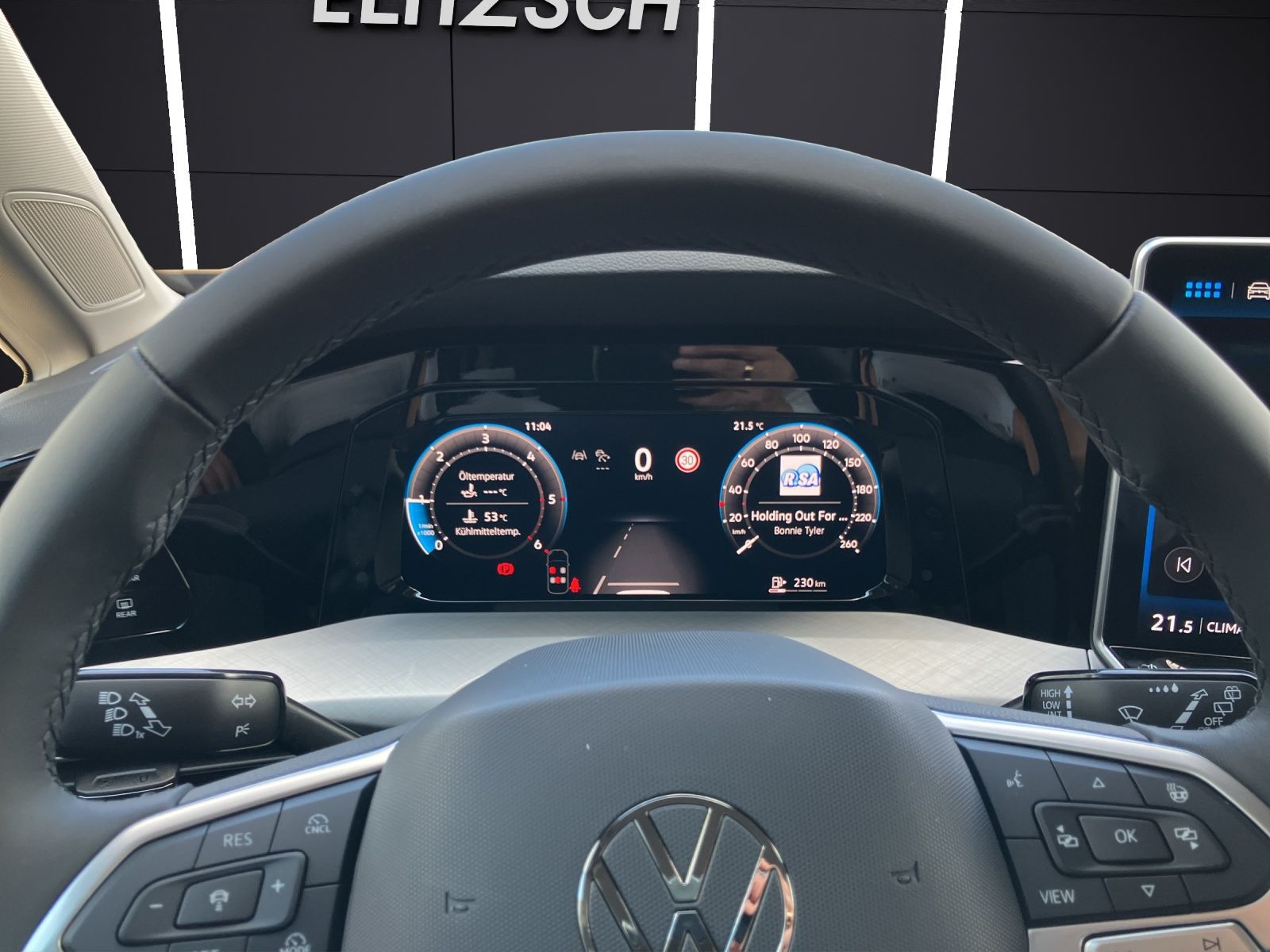 Fahrzeugabbildung Volkswagen Golf VIII TDI Life LED ACC RFK