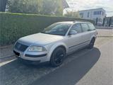 Volkswagen VW Passat 2.0 TDI 1-Hand TÜV NEU Highline ... - Volkswagen Passat aus 2005: Kombi