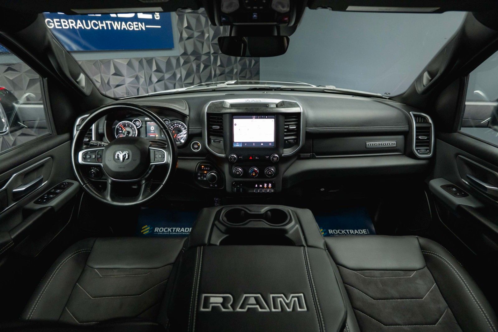 Fahrzeugabbildung Dodge RAM 5.7 V8 HEMI 4x4 OFFROAD LONGBED AXLE LOCK