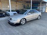 Audi A4 B5 1,8T Automatik, Luftfahrwerk. - Audi A4 aus 2000