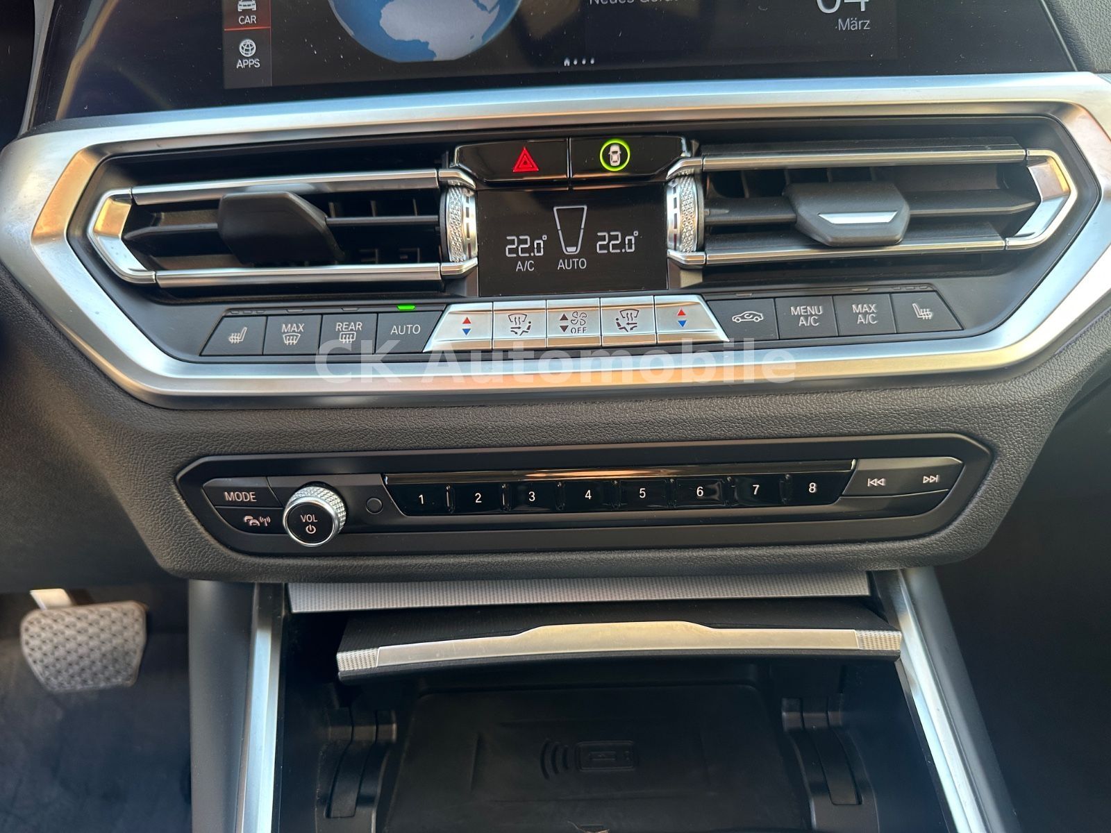 Fahrzeugabbildung BMW 320dxDrive Touring Sport-Line/Laser/Pano/ACC/AHK