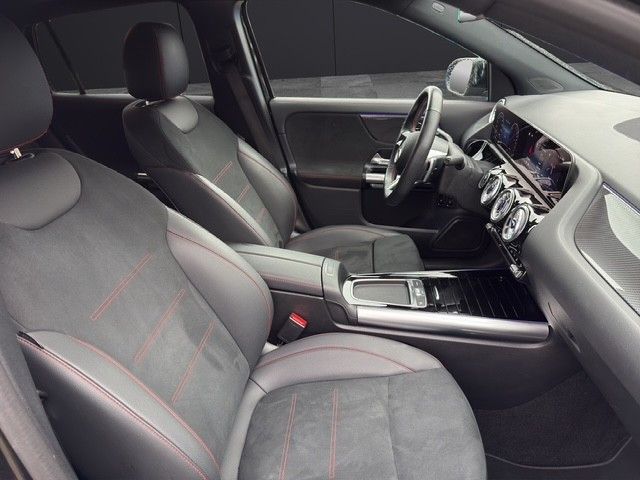 Fahrzeugabbildung Mercedes-Benz GLA 250 e *AMG*Hybrid*Ambiente*Kamera*CarPlay*