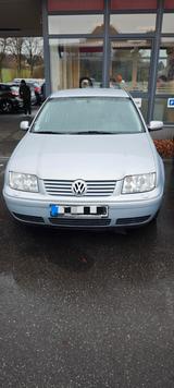 Volkswagen Bora 1.6 Highline Highline - gebrauchte VW Bora aus dem Jahr 2000