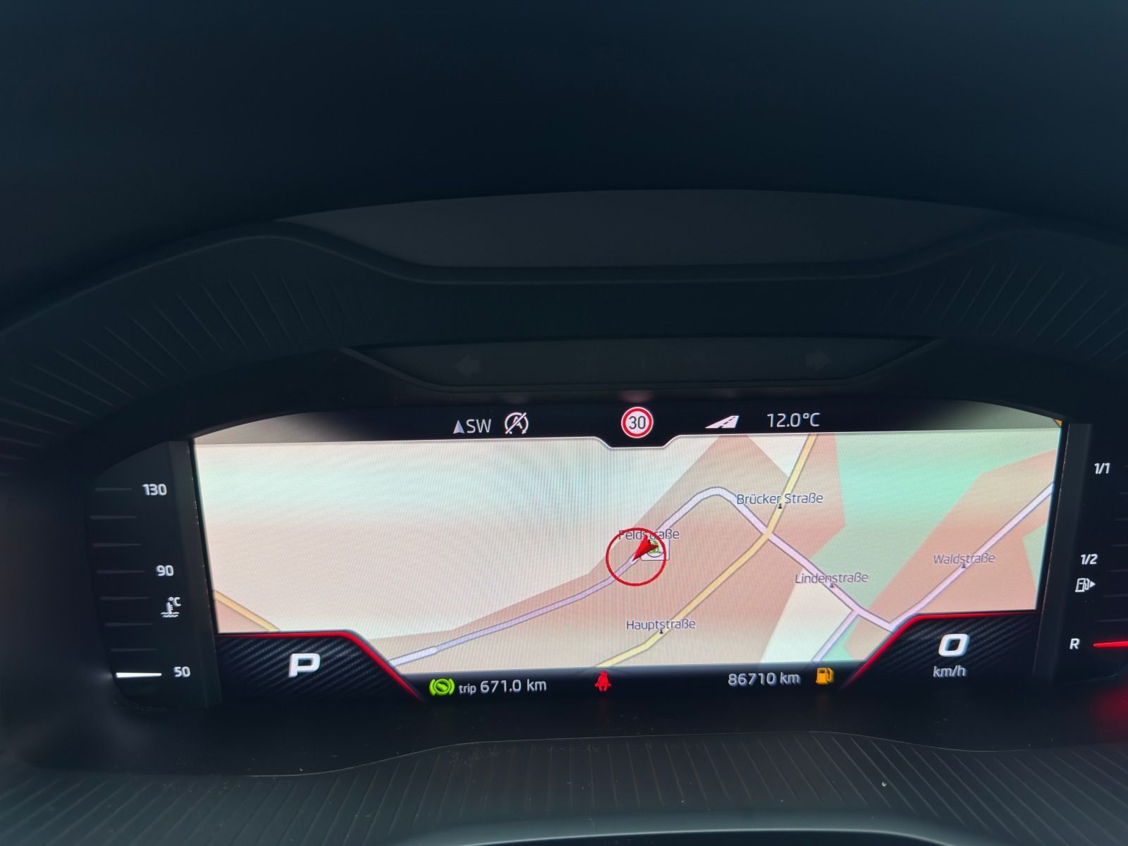 Fahrzeugabbildung SKODA Kodiaq Sportline 4x4*RFK*AHK*eHeck