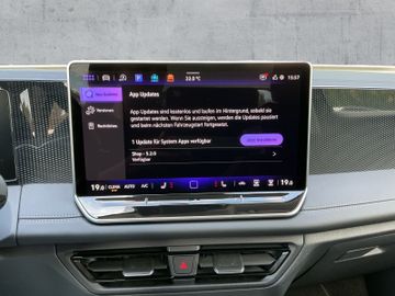 Volkswagen Tiguan - 11