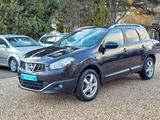 Nissan Qashqai+2 2.0 ALL-MODE 4x4 Tekna Automatik*Voll - gebrauchte Nissan Van