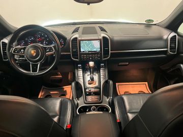 Porsche Cayenne - 6