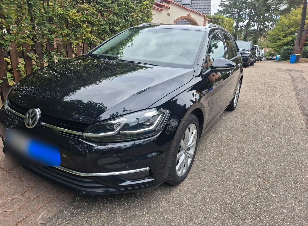 Image of Volkswagen Golf