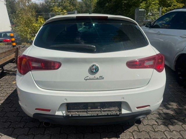 Fahrzeugabbildung Alfa Romeo Giulietta Turismo Sportiva LEDER