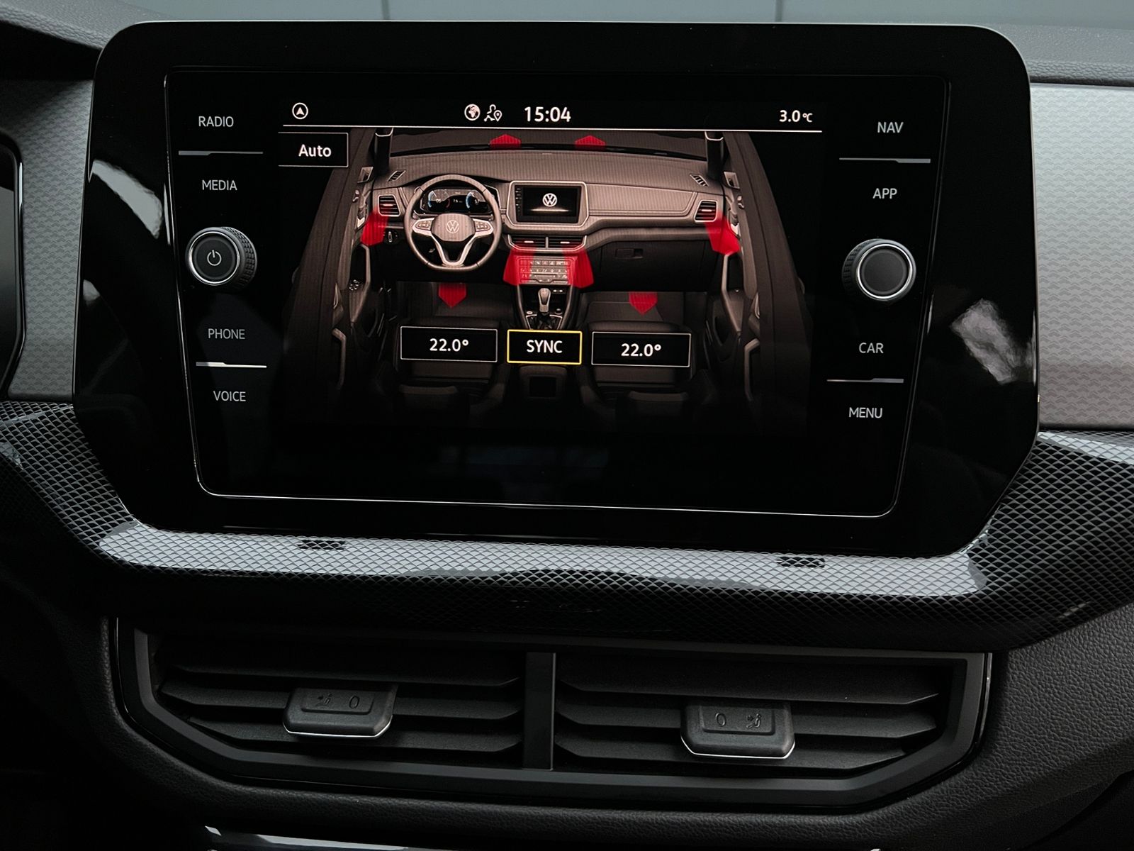 Fahrzeugabbildung Volkswagen T-Cross 1.5 TSI Life DSG *IQ-Light, PDC, Kamera,