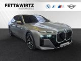 BMW 740d xDrive M Sport|AHK|SkyLounge|Autobahnass. - BMW 740 in Duisburg