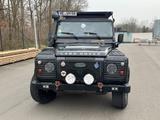 Land Rover Landrover Defender 2,2 TD4 Station Wagon Diesel - Land Rover Defender mit Diesel-Antrieb: Geländewagen, 2.4