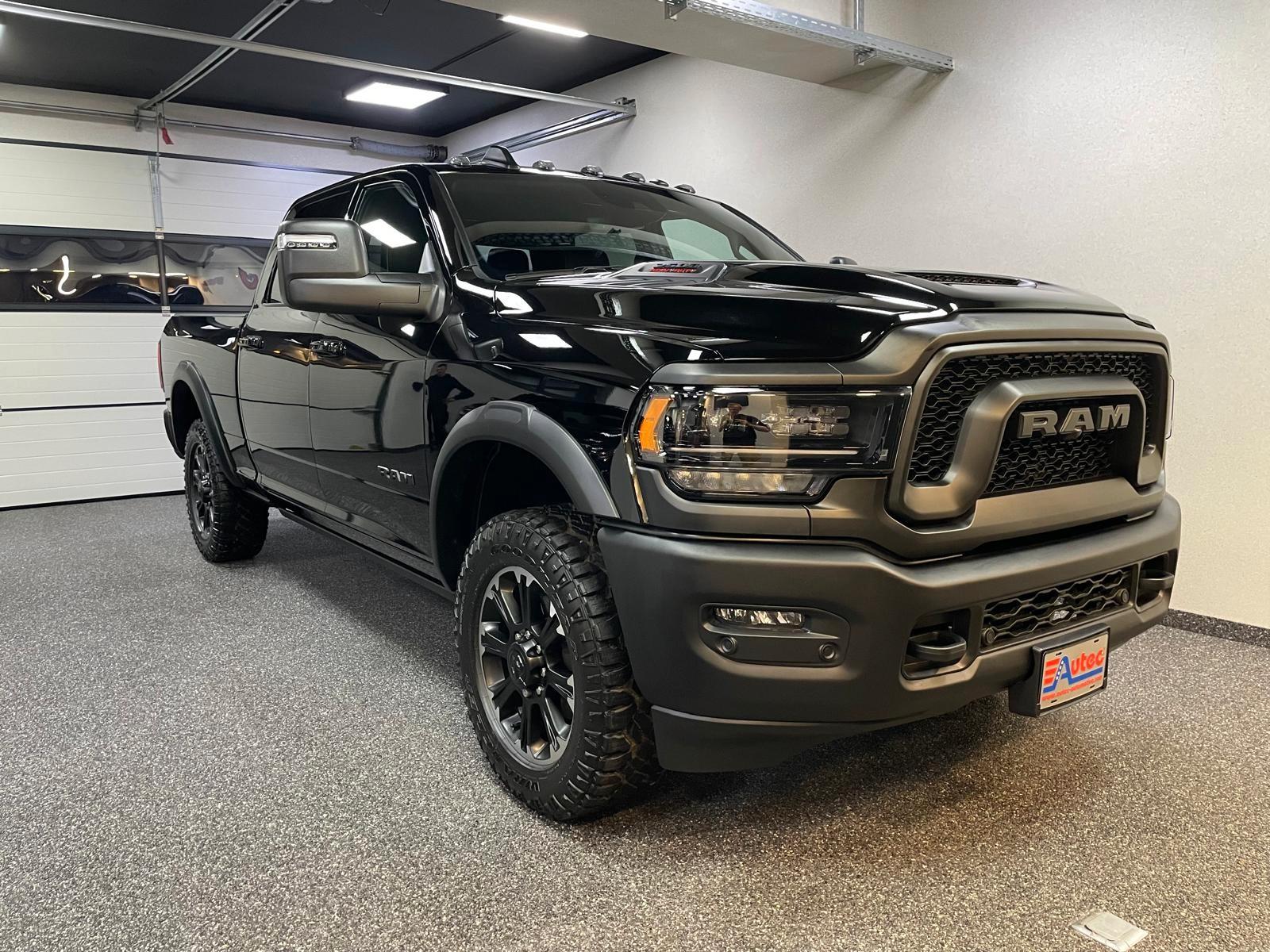 Dodge 2500 REBEL-6.4-V8-12"-LUFTFEDERUNG-360°KAMERA-TZ