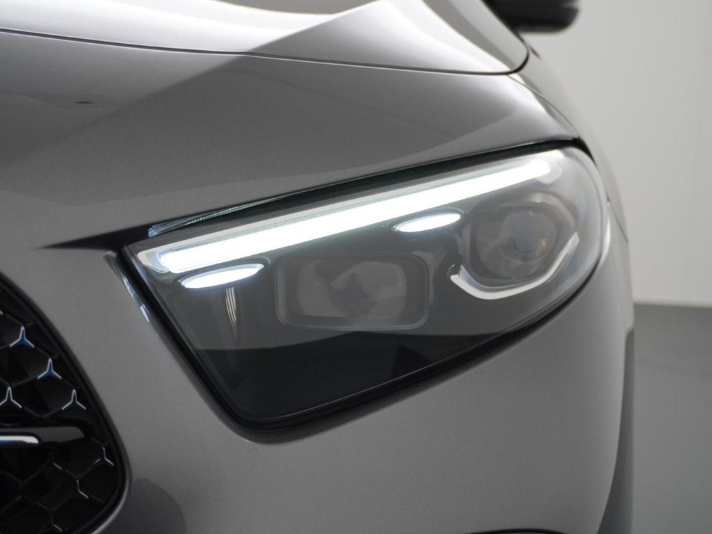 Mercedes-Benz A 180 Star Edition AMG Line | Panorama - Schiebe