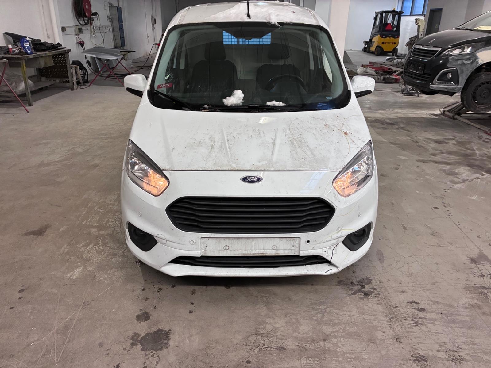 Ford Transit Courier Limited