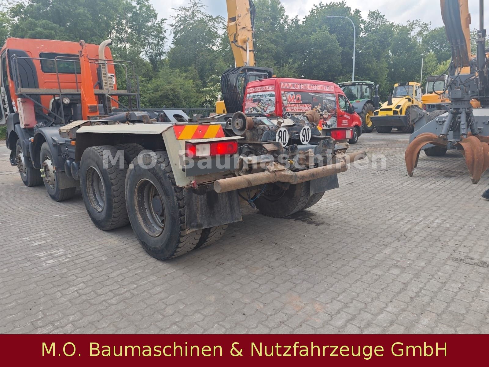 Fahrzeugabbildung Renault Kerax 410-32 / AC/ 8x4 /