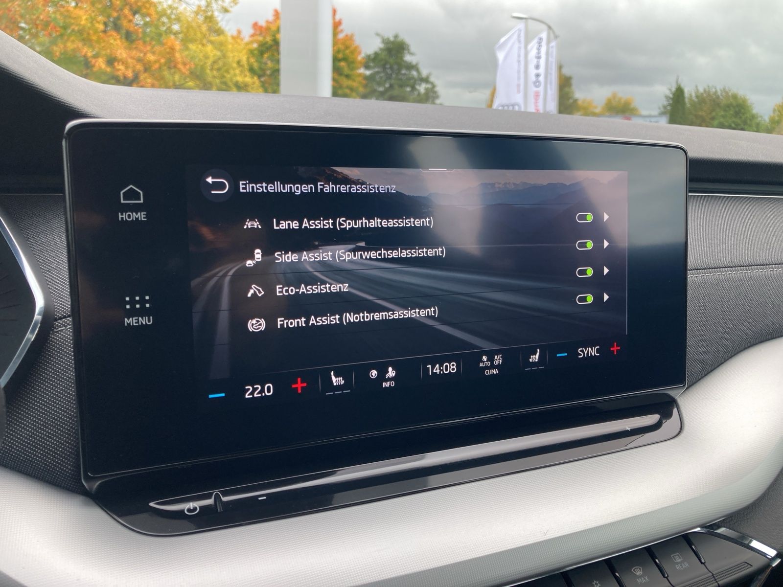 Fahrzeugabbildung SKODA Octavia Combi TDI First-Edition DSG LED Navi PDC