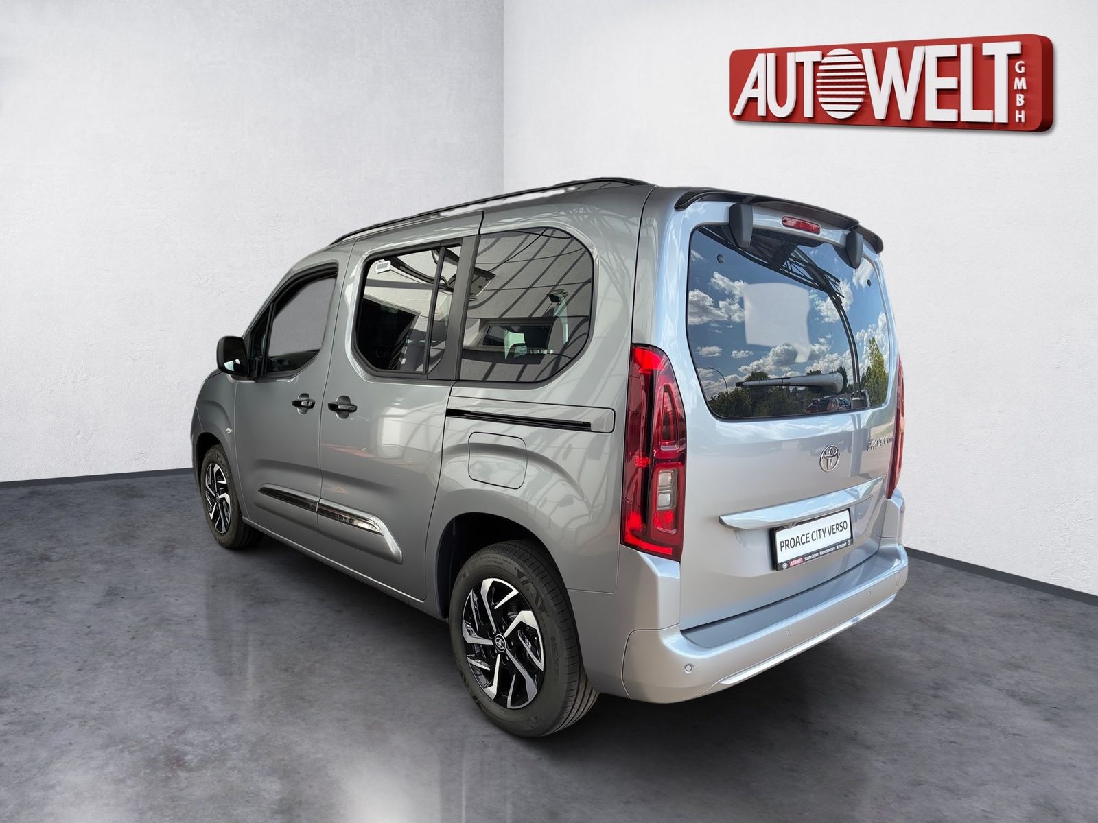 Fahrzeugabbildung Toyota Proace City Verso 1.2 L1 Teamplayer KlimaA,LED