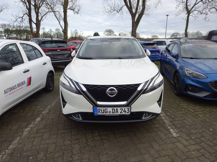 Fahrzeugabbildung Nissan Qashqai 1,3 DIG-T MHEV Acenta Connect+Winter