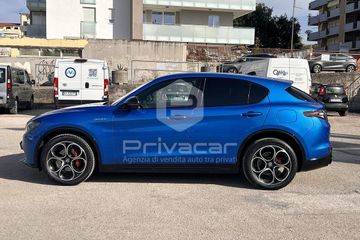 Alfa-Romeo Stelvio - 8