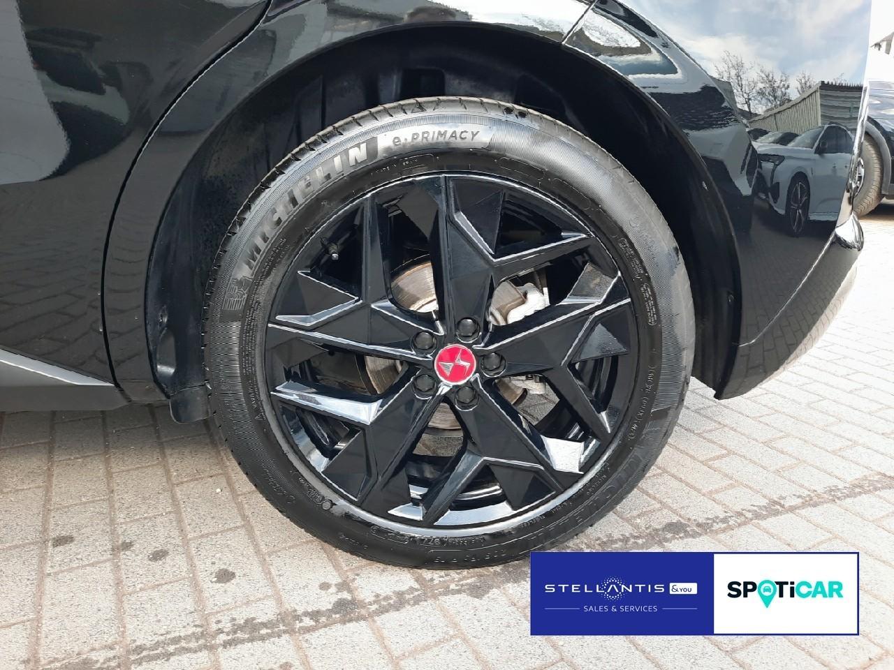 DS Automobiles DS4 4 Performance Line PT 130 EAT8 Focal SHZ eSi