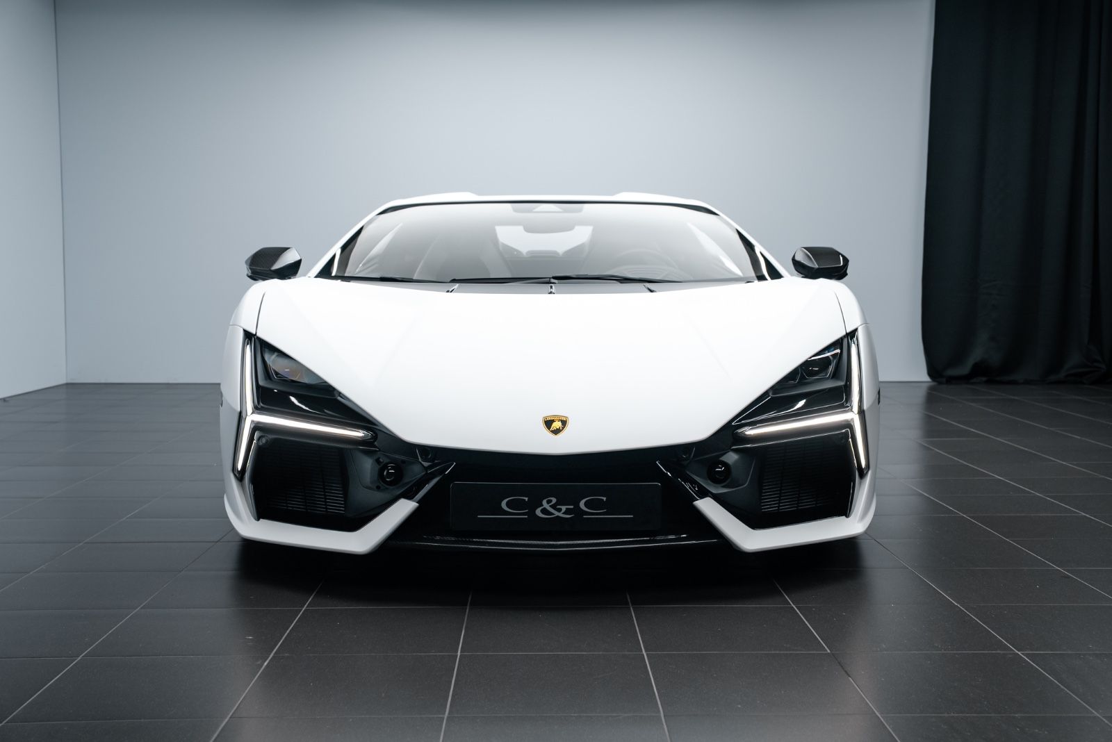 Fahrzeugabbildung Lamborghini REVUELTO CARBON/CAM/PASS DISPLAY
