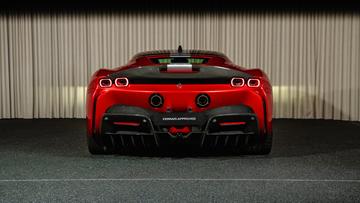 2021 Ferrari SF90 照片 7