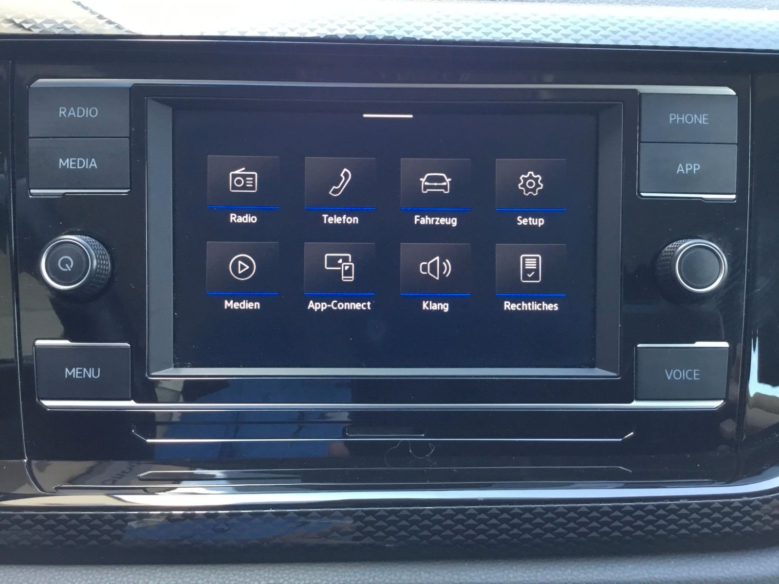 Fahrzeugabbildung Volkswagen Polo 1.0 TSI Life+LED+Sitzheizung+AppConnect