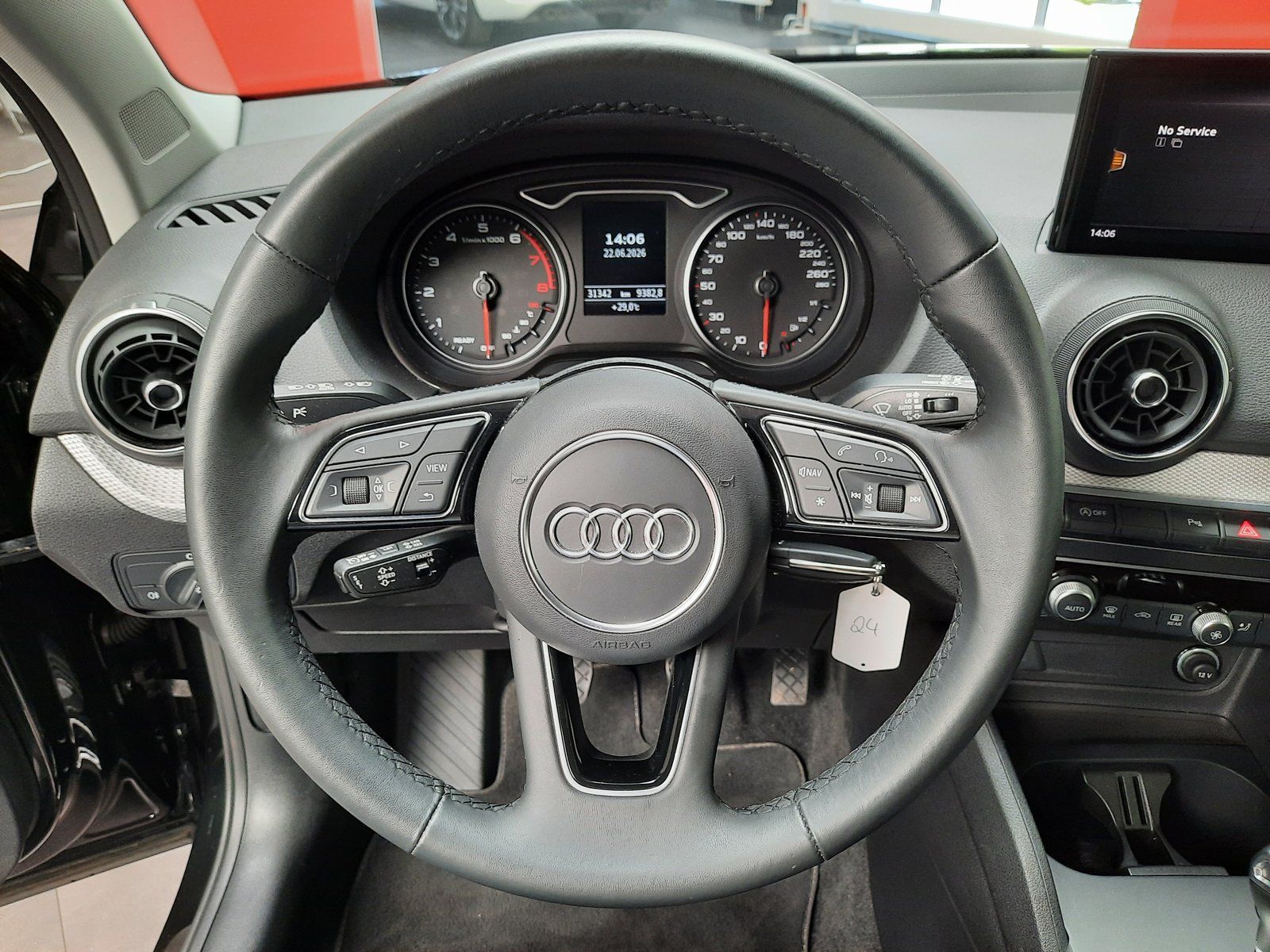 Fahrzeugabbildung Audi Q2 30 TFSI advanced *Cam*PDC*LED*Sitzhzg*ACC*