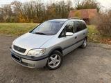 Opel Zafira 1.8 16V Elegance*Navi*AHK*guterZustand - Opel Zafira Elegance mit Benzin-Antrieb