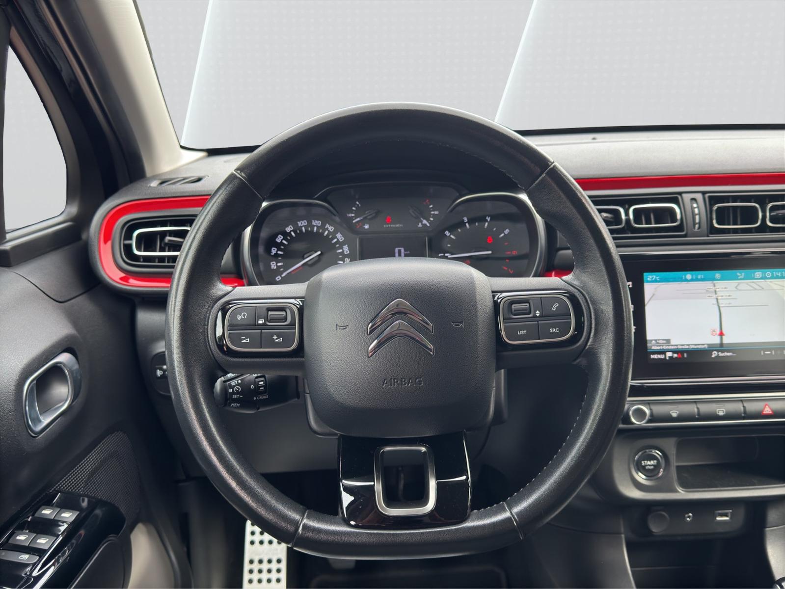 Citroën C3 1.2 PureTech 110 Shine, Pano, AppConnect