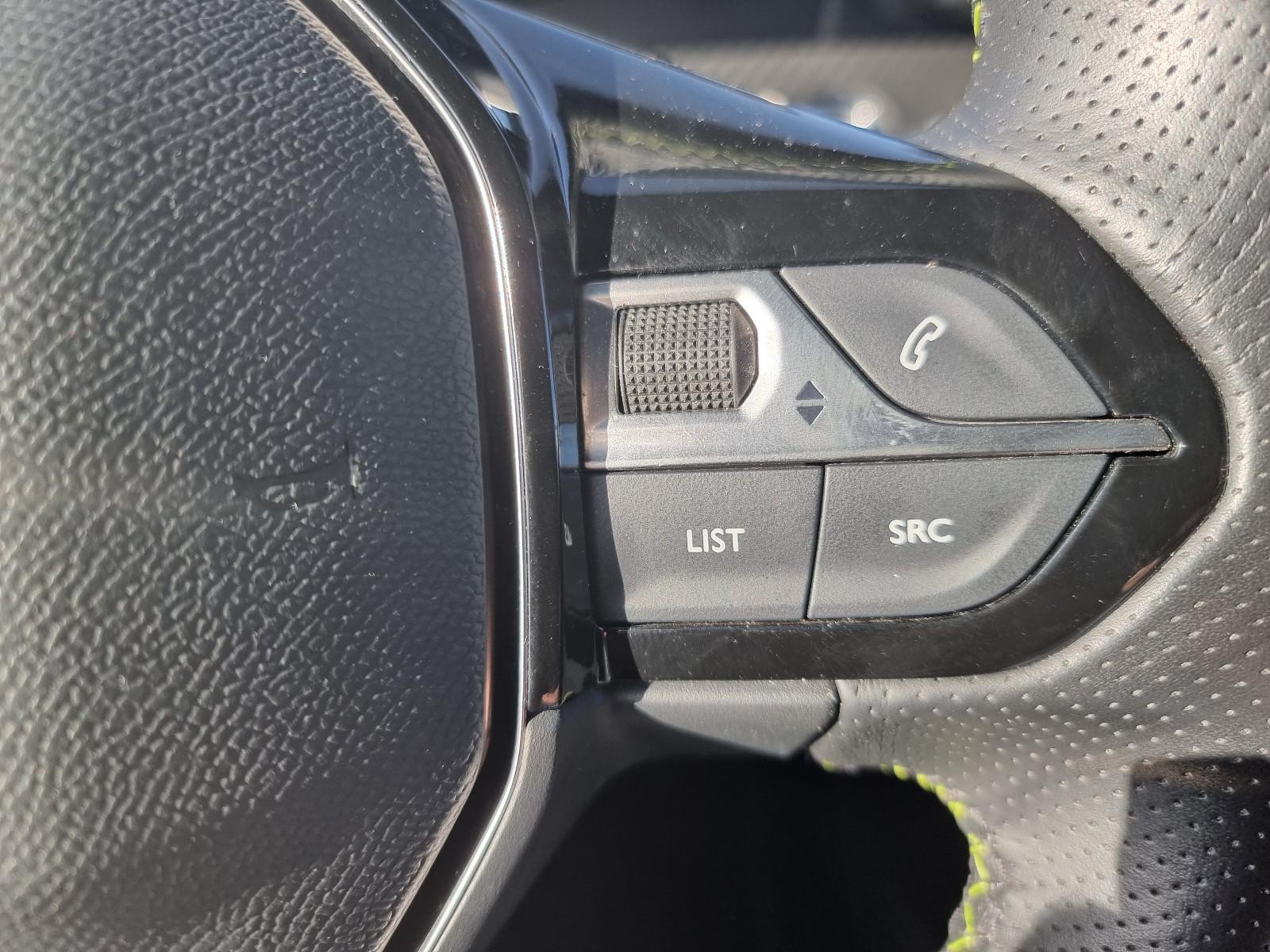 Peugeot e-2008 GT-Line -KLIMA-NAVI-CARPLAY-SHZ-CAM-LEDER