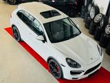 Porsche Cayenne Turbo -Burmester -Alcantara -21" LM - Porsche: Cayen Turbo