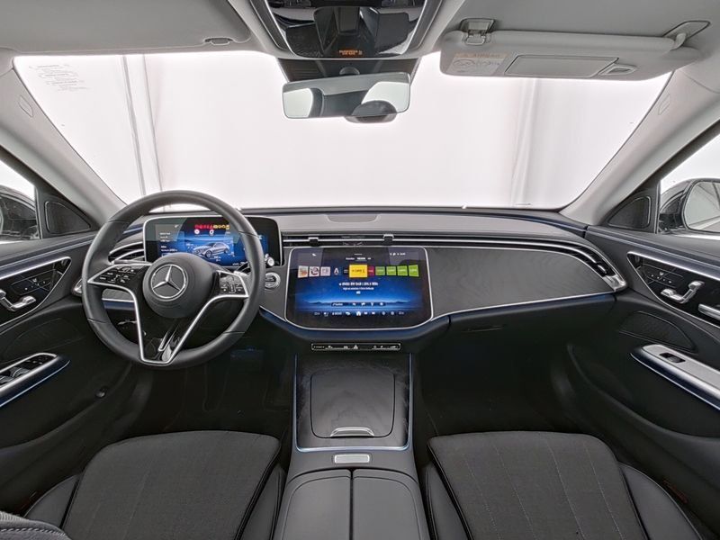 Fahrzeugabbildung Mercedes-Benz E 220 d Avantgarde*Distro*Totwink*LED*360*Digita