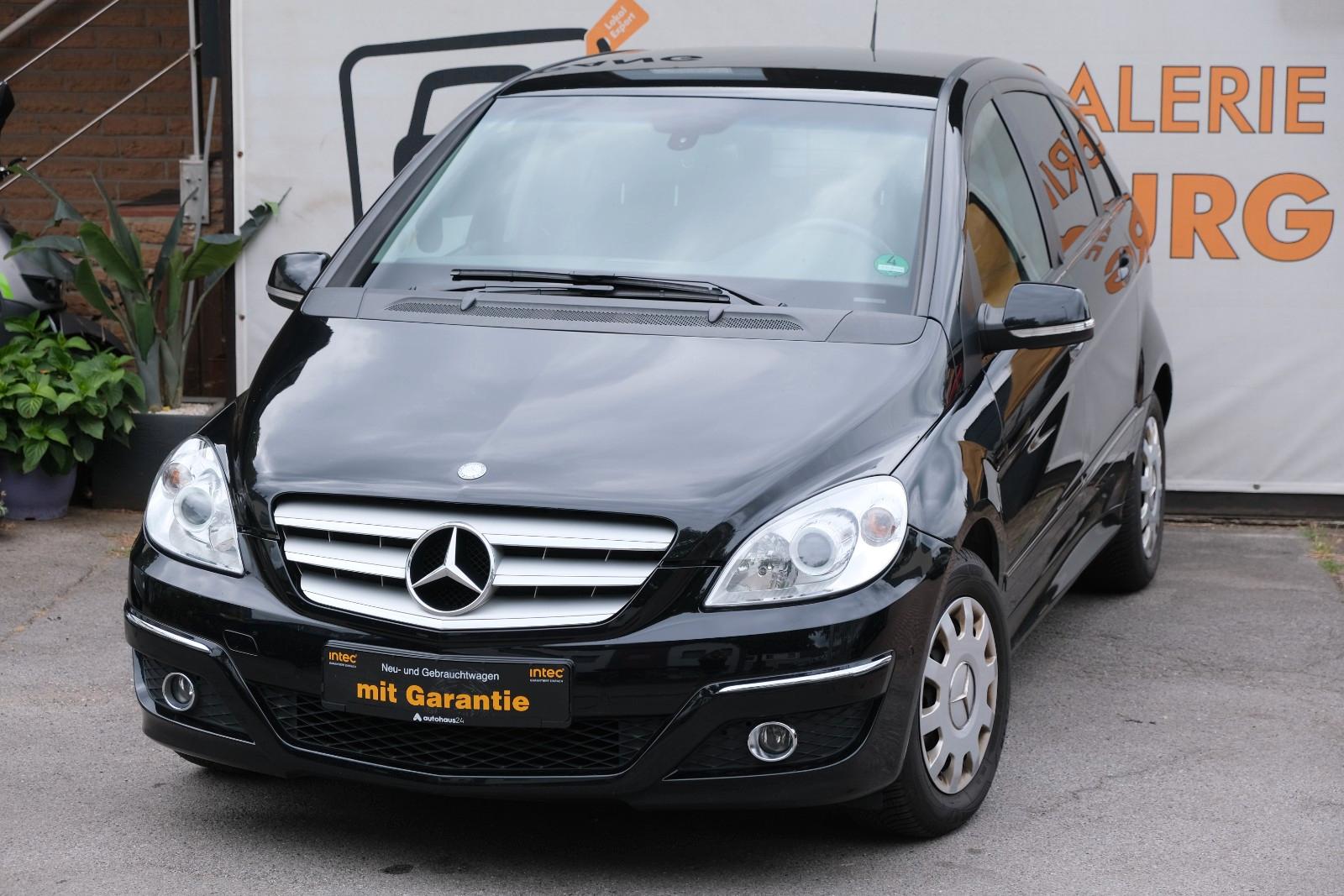 Mercedes-Benz B 180 Automatik 1 Halter Rentnerfahrzeug NAVI
